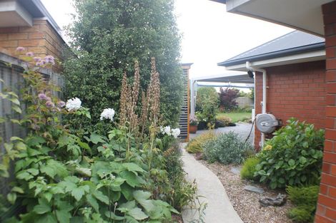 Photo of property in 18 Dawson Douglas Place, Kaiapoi, 7630