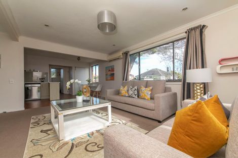 Photo of property in 24 Parkinson Avenue, Wesley, Auckland, 1041