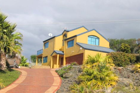 Photo of property in 105 Pacific View Drive, Whangamata, 3620