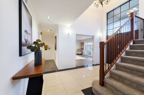 Photo of property in 54 Sapperton Drive, Henderson, Auckland, 0612