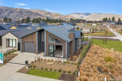 Photo of property in 24 Bragato Way, Cromwell, 9310