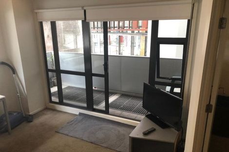 Photo of property in St Paul Apartments, 1a/4 Saint Paul Street, Auckland Central, Auckland, 1010