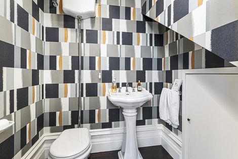 Photo of property in 89 Brougham Street, Mount Victoria, Wellington, 6011