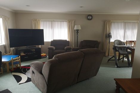 Photo of property in 19 Limerick Place, Dannemora, Auckland, 2016