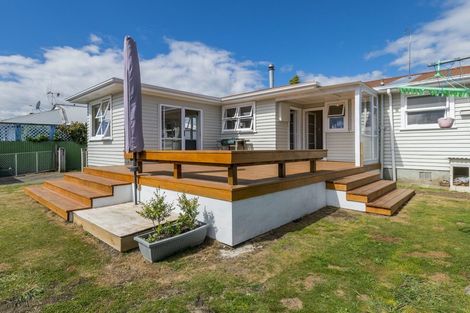 Photo of property in 16 Reeve Street, Levin, 5510