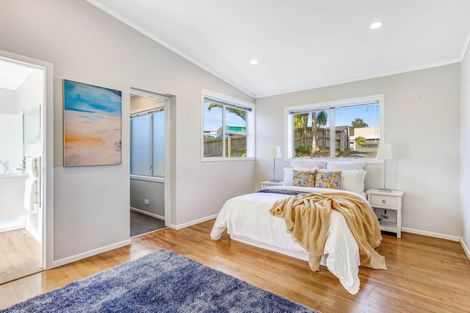 Photo of property in 686a Whangaparaoa Road, Stanmore Bay, Whangaparaoa, 0932