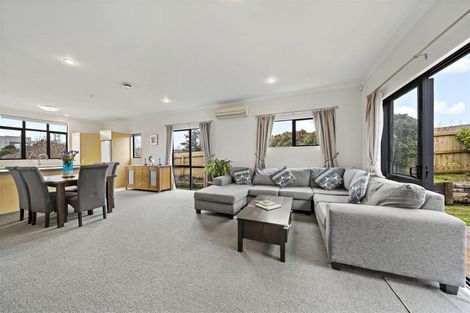 Photo of property in 1 Pyrite Street, Westgate, Auckland, 0614