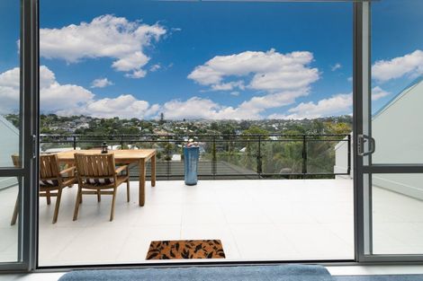 Photo of property in 9/49 Browns Road, Browns Bay, Auckland, 0630
