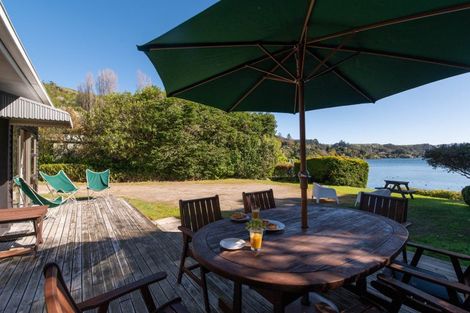 Photo of property in 209 Spencer Road, Lake Tarawera, Rotorua, 3076