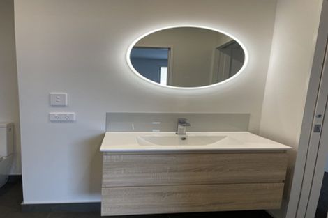 Photo of property in 5 Panoni Lane, Howick, Auckland, 2014