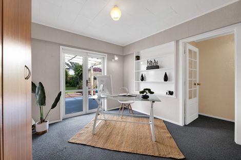 Photo of property in 102a Frankley Road, Frankleigh Park, New Plymouth, 4310