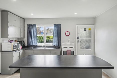 Photo of property in 51 Alexander Road, Raumati Beach, Paraparaumu, 5032