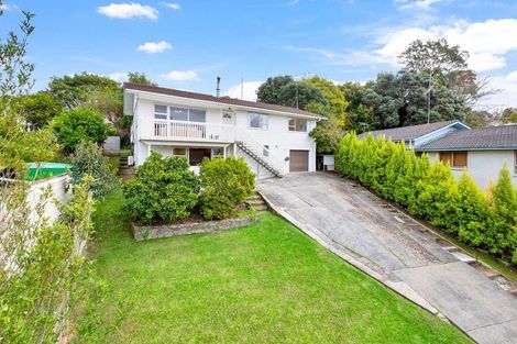 Photo of property in 16 Sequoia Place, Sunnynook, Auckland, 0620