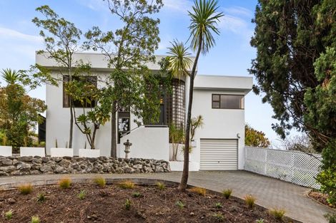 Photo of property in 2 Campbell Street, Havelock North, 4130