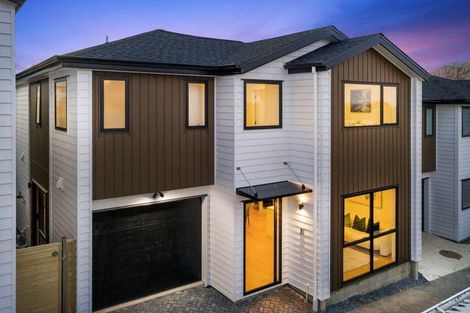 Photo of property in 1d Valron Road, Te Atatu South, Auckland, 0602