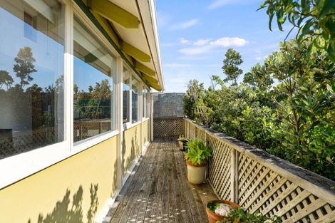 Photo of property in 27 Guthrie Crescent, Castlepoint, Masterton, 5889