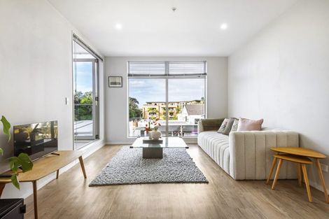 Photo of property in Norfolk Apartments, 305/19 Bute Road, Browns Bay, Auckland, 0630