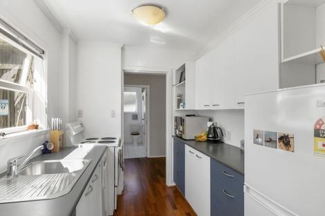 Photo of property in 6/3 Kowhai Street, Eastbourne, Lower Hutt, 5013