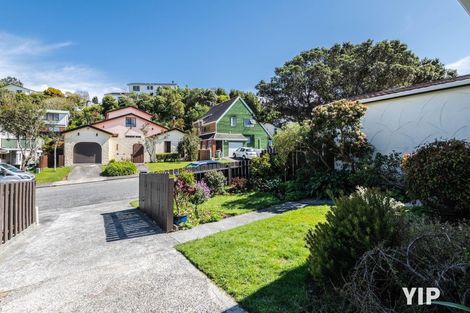 Photo of property in 10 Te Kiteroa Grove, Churton Park, Wellington, 6037
