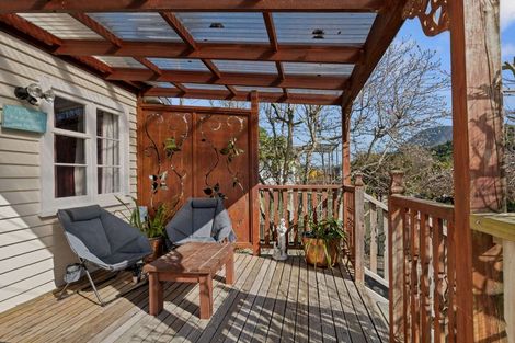 Photo of property in 65 Hampden Street, Picton, 7220