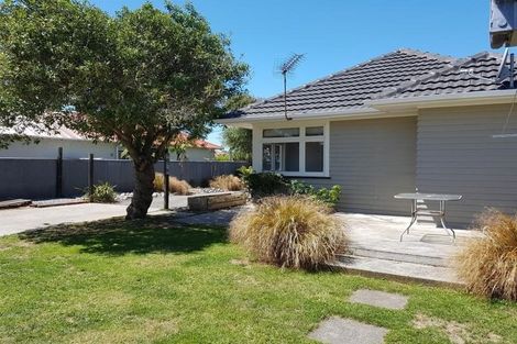 Photo of property in 18 Estuary Road, New Brighton, Christchurch, 8061