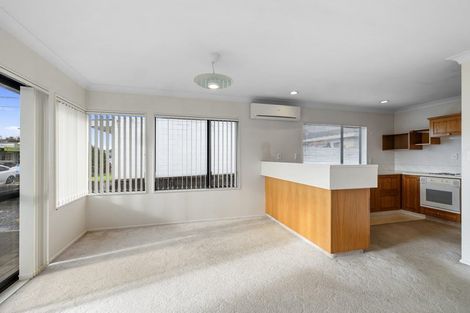 Photo of property in 17a Huatoki Street, Vogeltown, New Plymouth, 4310