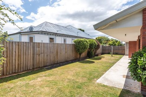 Photo of property in 2/61 Caledonian Road, St Albans, Christchurch, 8014