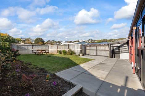 Photo of property in 7 Ayr Place, Papakowhai, Porirua, 5024