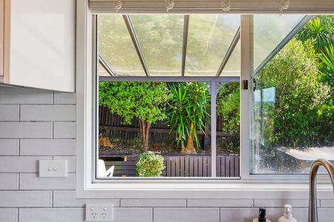 Photo of property in 54 Chorley Avenue, Massey, Auckland, 0614