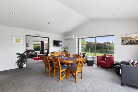 Photo of property in 6 Orchard Grove, East Taieri, Mosgiel, 9024