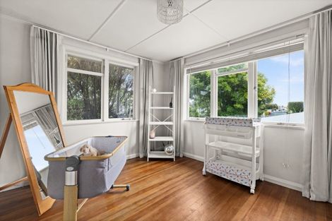 Photo of property in 708 Grove Road, Mayfair, Hastings, 4122