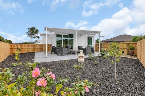 Photo of property in 16 Riverglen Road, Waipu, 0510