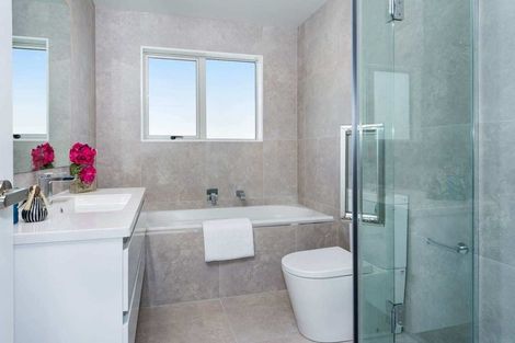 Photo of property in 8 Camp X Place, Whenuapai, Auckland, 0618