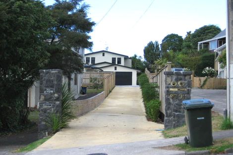 Photo of property in 93 Deep Creek Road, Waiake, Auckland, 0630