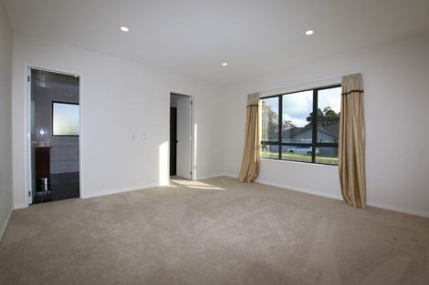 Photo of property in 14 Pohue Avenue, Huapai, Kumeu, 0810