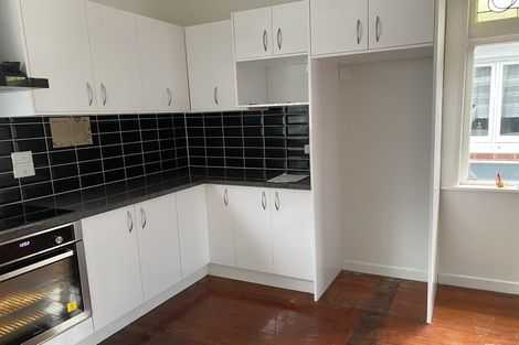 Photo of property in 158 Rongotai Road, Kilbirnie, Wellington, 6022