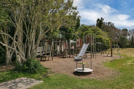 Photo of property in 3 John Court Street, Birkenhead, Auckland, 0626