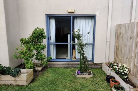 Photo of property in 14 Butia Avenue, Henderson, Auckland, 0612