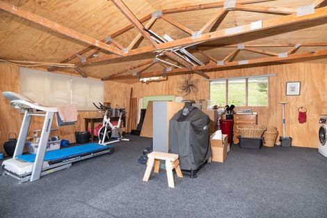 Photo of property in 43 Pinetone Road, Kumeu, 0892