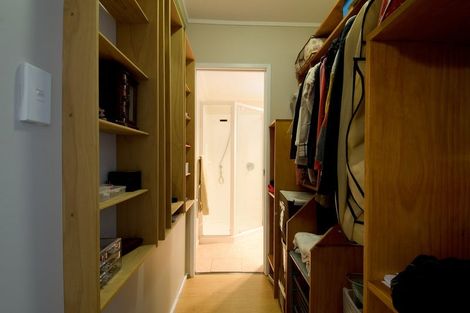 Photo of property in 8 Laser Place, Bayview, Auckland, 0629