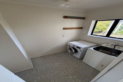 Photo of property in 22 Coster Road, Muriwai, Waimauku, 0881