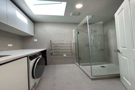 Photo of property in 110 Clovelly Road, Bucklands Beach, Auckland, 2012