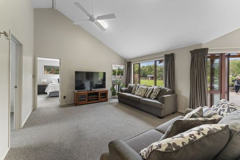 Photo of property in 94a Springvale Road, Clyde, Alexandra, 9391