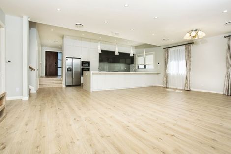 Photo of property in 8 Remuremu Street, Long Bay, Auckland, 0630