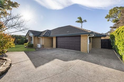 Photo of property in 1/11 Carniew Place, Dannemora, Auckland, 2016