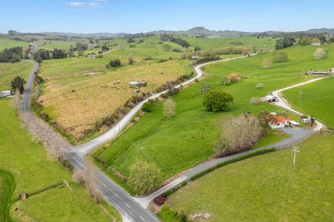 Photo of property in 671 Port Albert Road, Wellsford, 0973