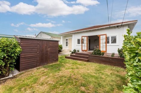 Photo of property in 10 Chelsea Street, Miramar, Wellington, 6022