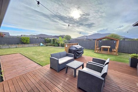 Photo of property in 35 Keene Drive, Bell Block, New Plymouth, 4312