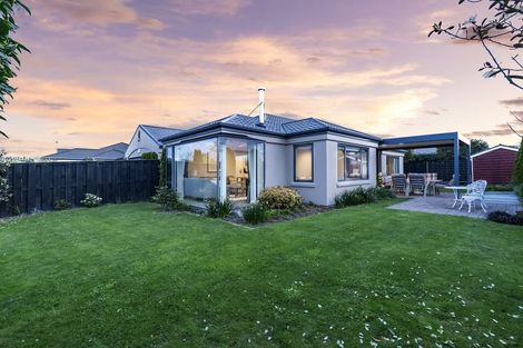 Photo of property in 35 Beechwood Drive, Northwood, Christchurch, 8051