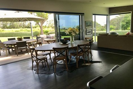 Photo of property in 9a Baring Terrace, Strandon, New Plymouth, 4312